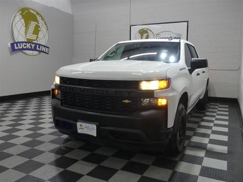 Used 2020 Chevrolet Silverado 1500 W/T w/ WT Value Package AWD/4WD image 4