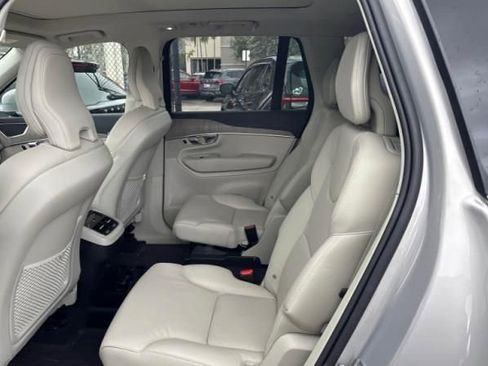 Used 2025 Volvo XC90 B6 Plus w/ Protection Package Premier AWD/4WD image 4