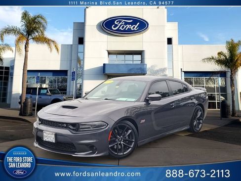 Used 2019 Dodge Charger Scat Pack w/ Plus Group RWD image 1
