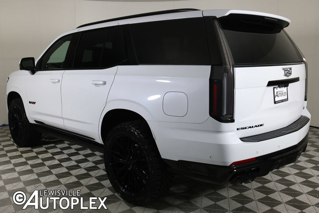 Used 2026 Cadillac Escalade V w/ LPO, ONYX Package AWD/4WD image 7