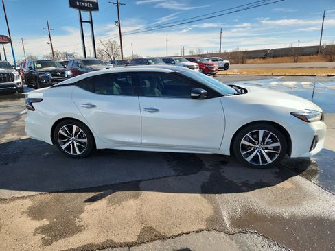 Used 2020 Nissan Maxima 3.5 SL w/ Floor Mat Group image 5