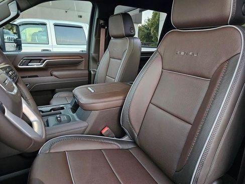 New 2026 GMC Sierra 2500 Denali w/ Technology Package AWD/4WD image 23