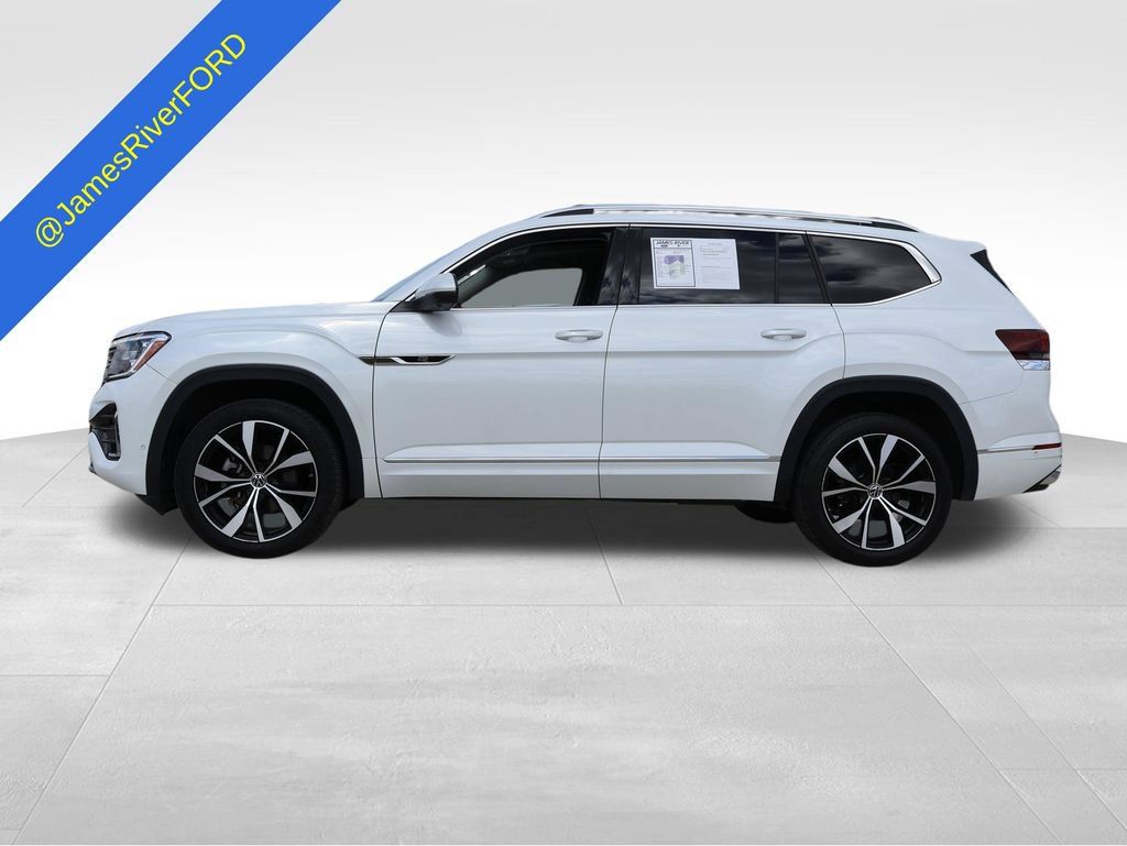 Used 2024 Volkswagen Atlas SEL Premium R-Line AWD/4WD image 2