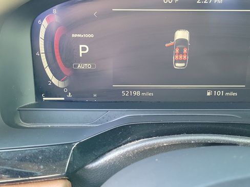 Certified 2023 Nissan Pathfinder Platinum image 25