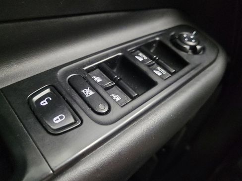 Used 2017 Jeep Renegade Altitude image 27