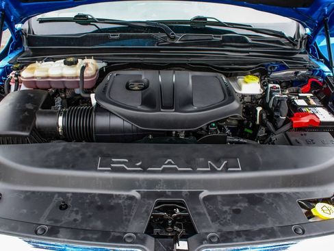 Used 2025 RAM 1500 Big Horn AWD/4WD image 42