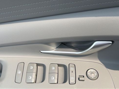 Certified 2024 Hyundai Elantra SEL FWD image 16