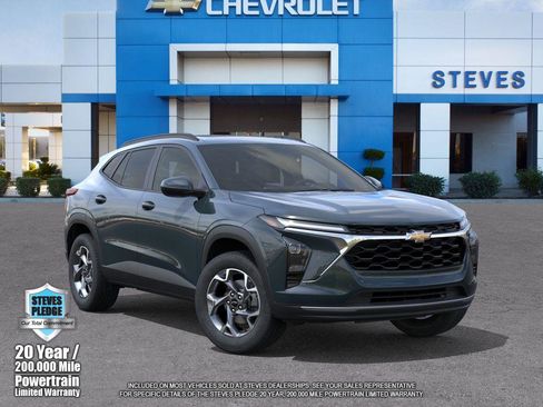 New 2026 Chevrolet Trax LT w/ Sunroof Package image 7