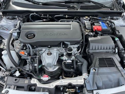 Used 2025 Honda Civic Sport image 5
