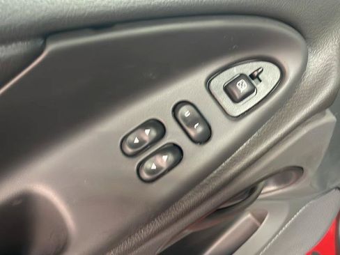 Used 2004 Ford Mustang Mach 1 RWD image 27