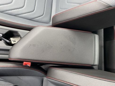 Used 2025 Volkswagen Jetta GLI Autobahn image 35