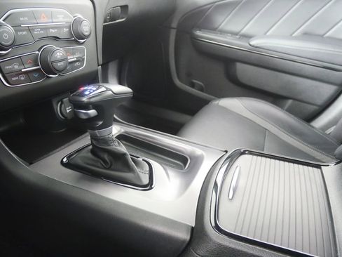 Used 2022 Dodge Charger SXT w/ Plus Group AWD/4WD image 22