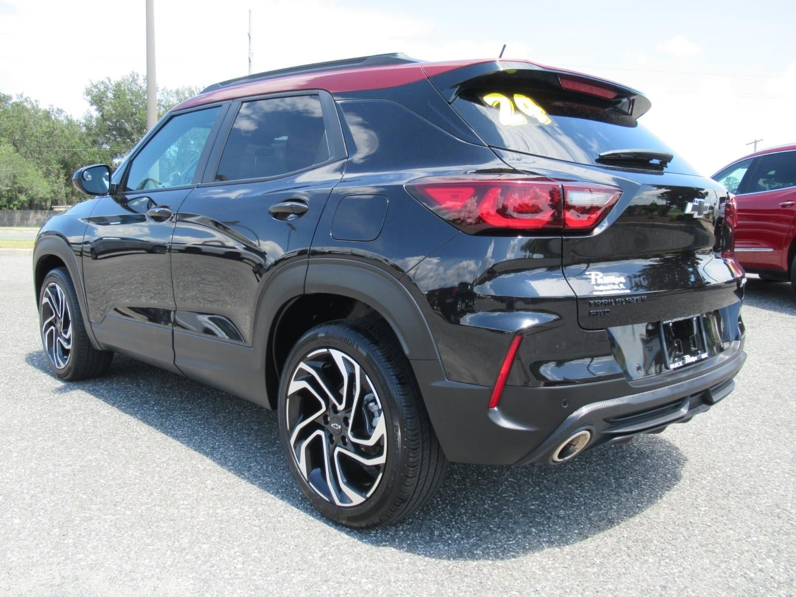 Used 2024 Chevrolet TrailBlazer RS w/ Convenience Package AWD/4WD image 5