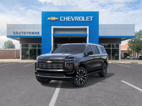 New 2026 Chevrolet Suburban High Country image 32