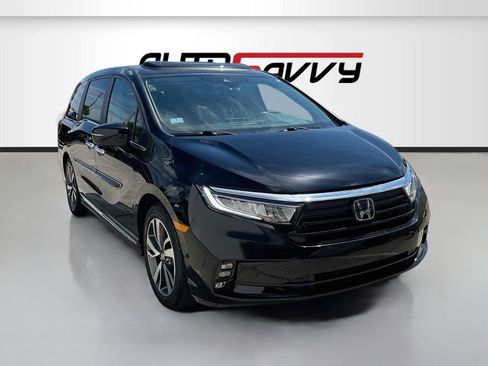 Used 2022 Honda Odyssey Touring image 1