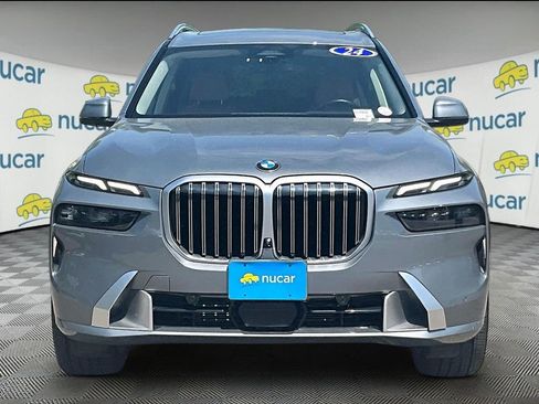 Used 2024 BMW X7 xDrive40i w/ Premium Package AWD/4WD image 2