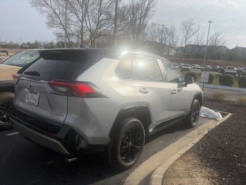 Used 2024 Toyota RAV4 XSE image 9