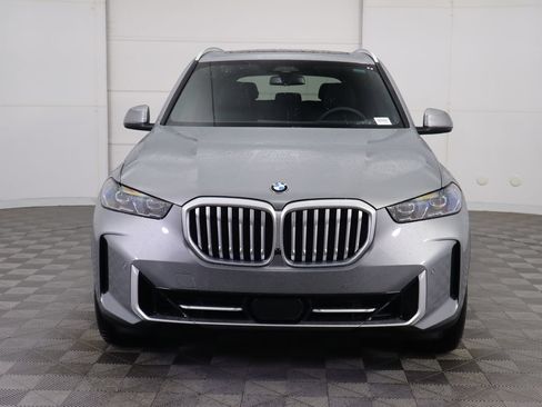 Used 2026 BMW X5 xDrive40i AWD/4WD image 3