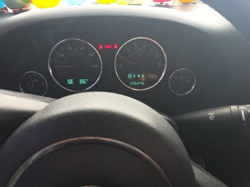 Used 2011 Jeep Wrangler Sport AWD/4WD image 9