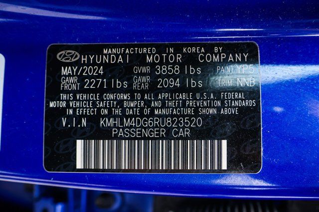 Used 2024 Hyundai Elantra SEL FWD image 28