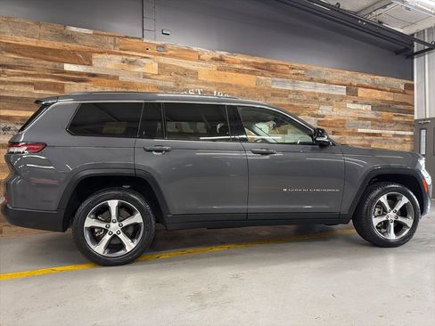 Used 2023 Jeep Grand Cherokee L Limited w/ Luxury Tech Group II image 54