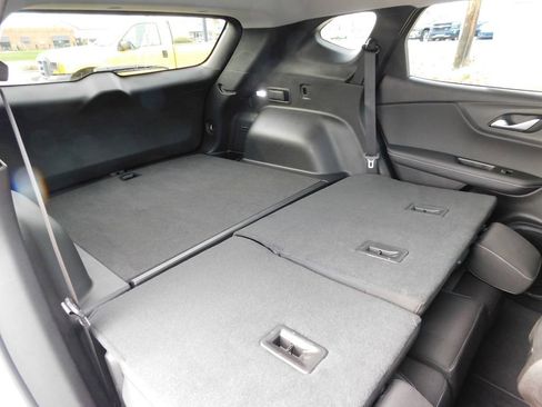 Used 2025 Chevrolet Blazer LT image 25