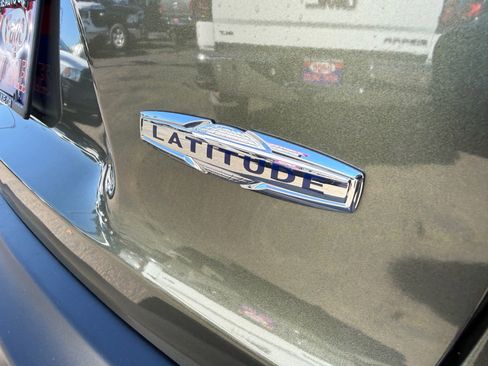 Used 2020 Jeep Cherokee Latitude image 7