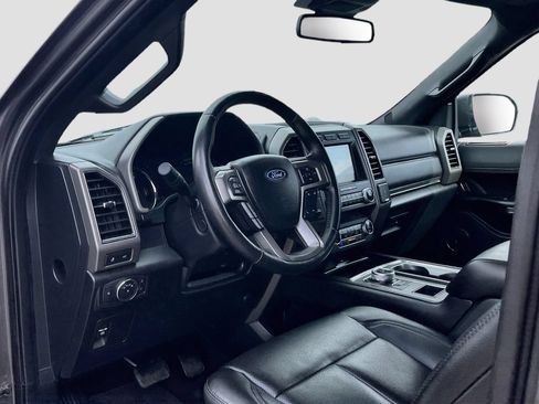Used 2021 Ford Expedition XLT RWD image 9