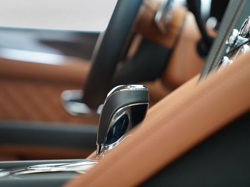Used 2022 Bentley Bentayga Speed AWD/4WD image 42