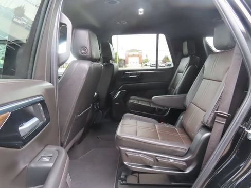 Used 2026 Chevrolet Tahoe High Country AWD/4WD image 21