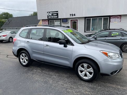 Used 2016 Subaru Forester 2.5i w/ Alloy Wheel Package AWD/4WD image 4