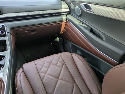 New 2025 Genesis GV80 3.5T Prestige AWD/4WD image 19