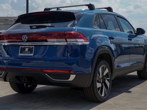 New 2026 Volkswagen Atlas Cross Sport SE image 8