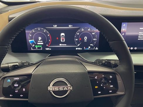 Used 2025 Nissan Murano Platinum w/ Cargo Package image 52