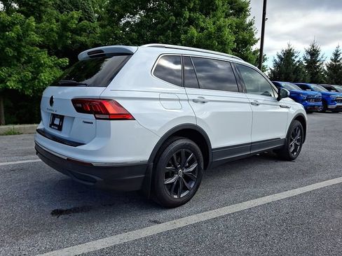Used 2024 Volkswagen Tiguan SE AWD/4WD image 6