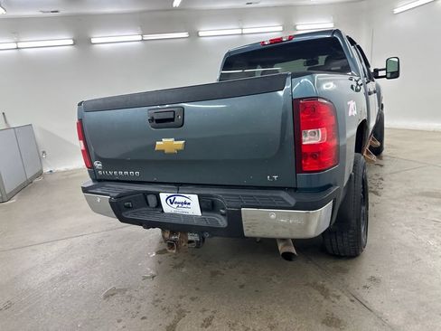 Used 2013 Chevrolet Silverado 2500 LT w/ Interior Plus Package AWD/4WD image 12