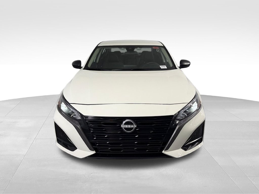 Used 2026 Nissan Altima 2.5 SV FWD image 4