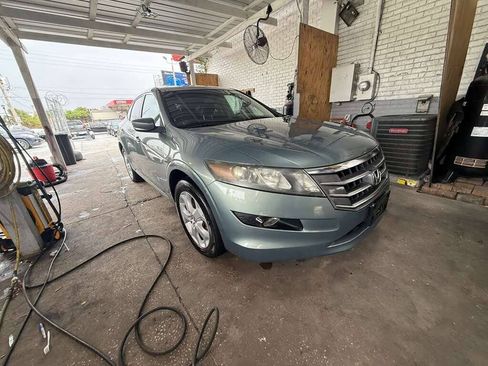 Used 2012 Honda Crosstour EX-L image 2