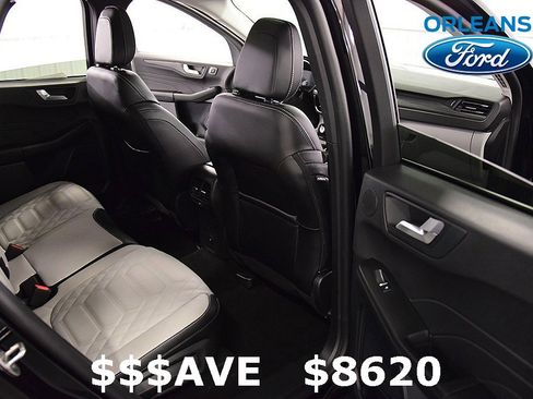 New 2024 Ford Escape SE w/ PHEV Premium Package image 30