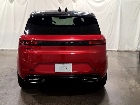 New 2026 Land Rover Range Rover Sport Dynamic SE image 8