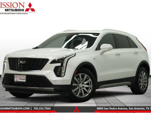 Used 2020 Cadillac XT4 Premium Luxury FWD image 1