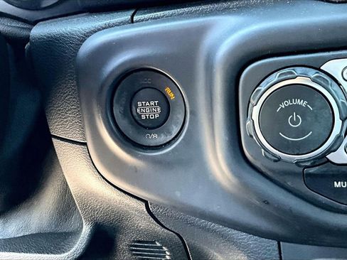 Certified 2021 Jeep Wrangler Unlimited Sahara AWD/4WD image 27