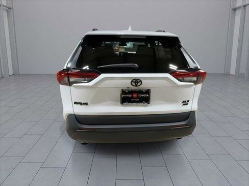 Certified 2022 Toyota RAV4 XLE image 7