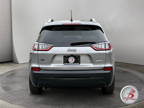 Used 2020 Jeep Cherokee Latitude w/ Cold Weather Group AWD/4WD image 6