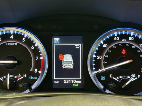 Certified 2019 Toyota Highlander SE w/ Carpet Mat Package (TMS) AWD/4WD image 10