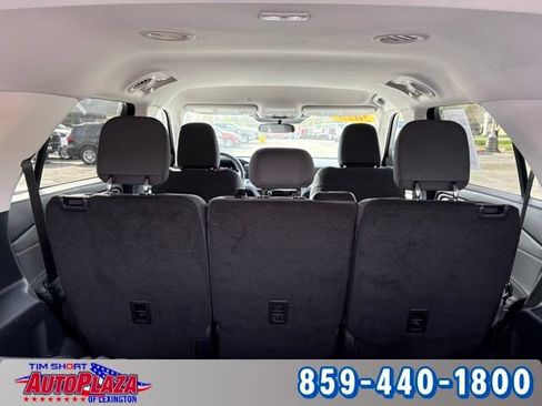 Used 2025 Ford Explorer Active AWD/4WD image 35