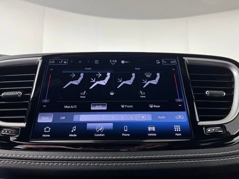Used 2026 Chrysler Pacifica Select FWD image 29