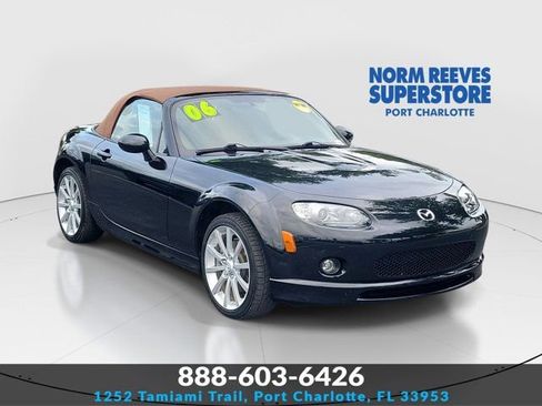 Used 2006 MAZDA MX-5 Miata Grand Touring w/ Appearance Pkg RWD image 1