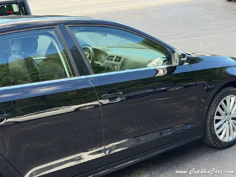 Used 2012 Volkswagen Jetta SEL FWD image 32
