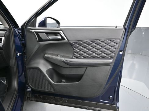 Used 2024 Mitsubishi Outlander SEL image 41